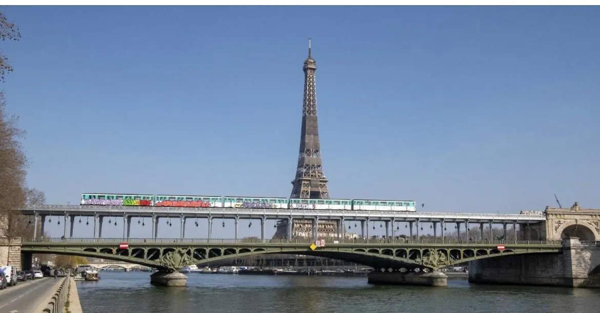7 Eme Arrondissement Apartment *